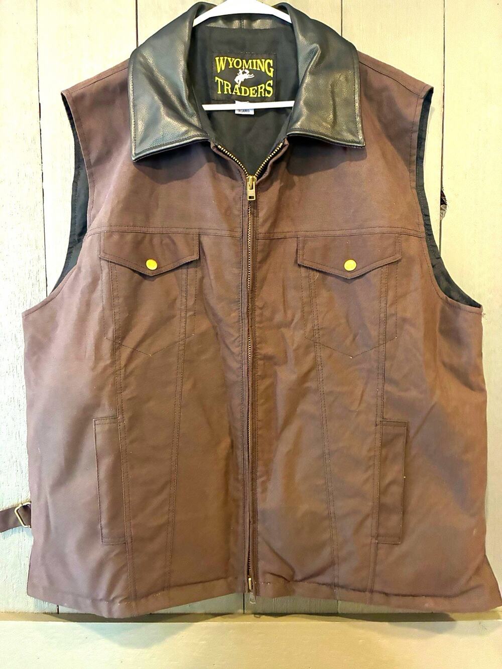 Wyoming Traders Men’s XL Brown Cotton Canvas Lined Full Zip Vest Leather Trim